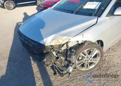 2017 Hyundai Elantra Limited из США, поврежденный, VIN 5NPD84LF5HH079455